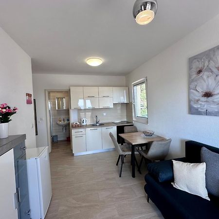 Apartmani Josipa 바스카보다 외부 사진